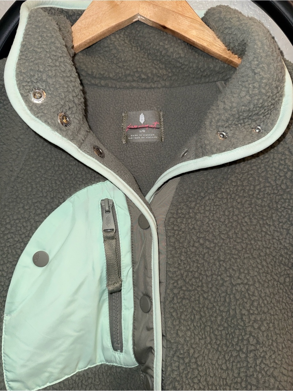 FP Movement Hit The Slopes Colorblock Pullover Jacket - Picture 7 of 10